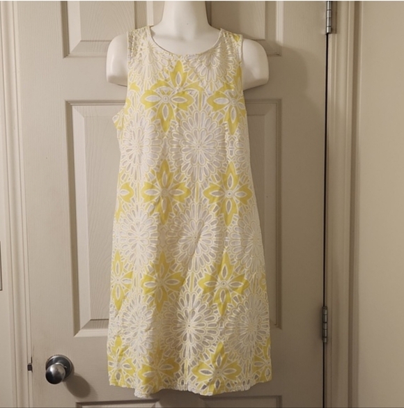 Weston Wear Lace Dress - Picture 7 of 7